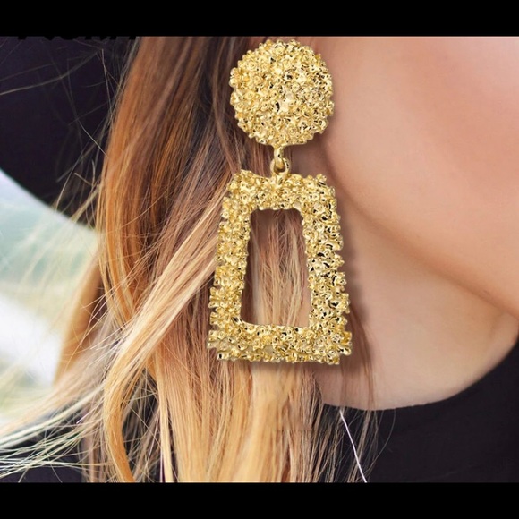 Jewelry - 🌟2 for $25🌟🎉HP🎉Gold Bohemian Trendy  Earrings